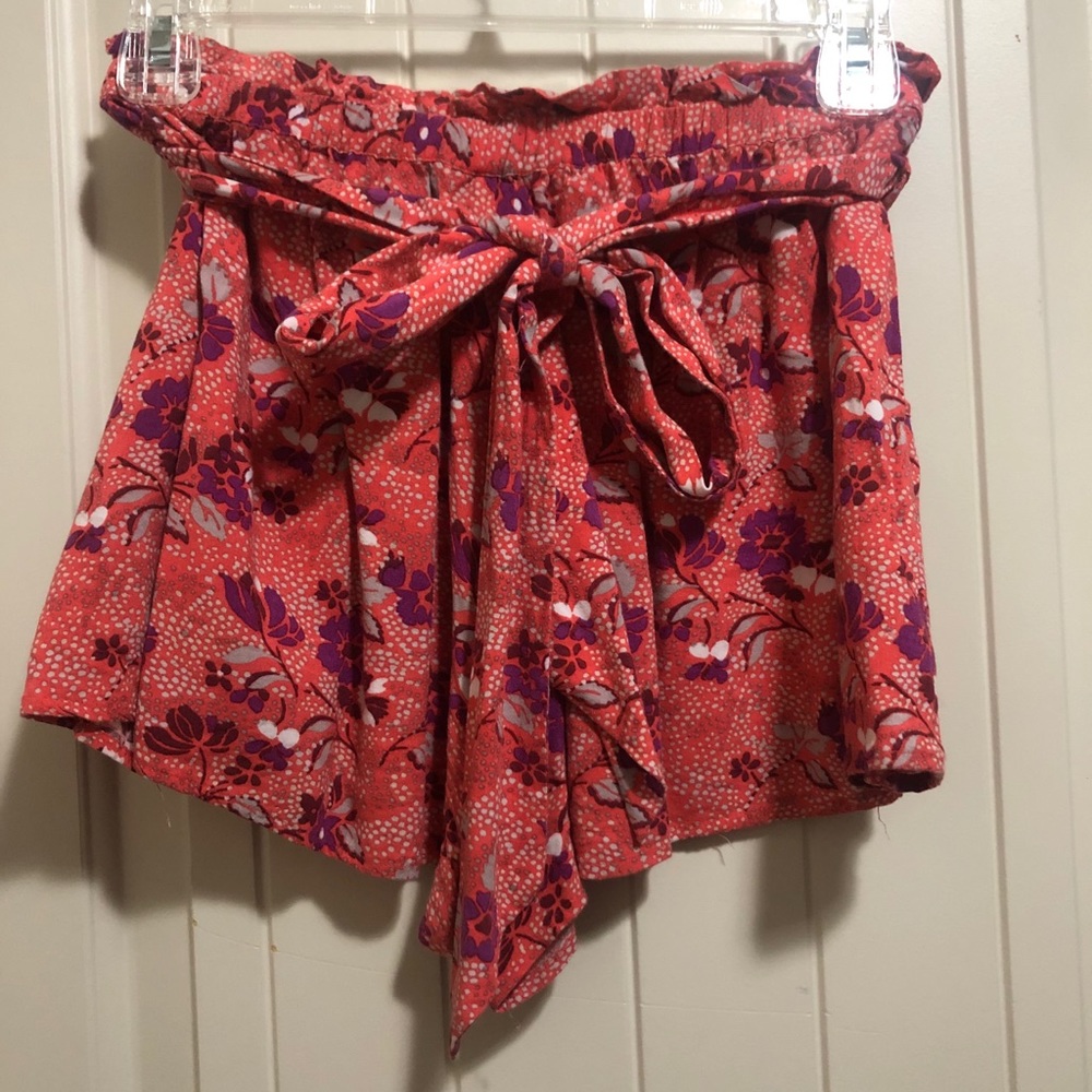 Flowy American Eagle Shorts